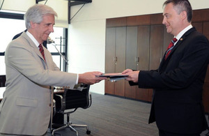 Ambassador Ian Duddy presented his diplomatic credentials to president Tabaré Vázquez.