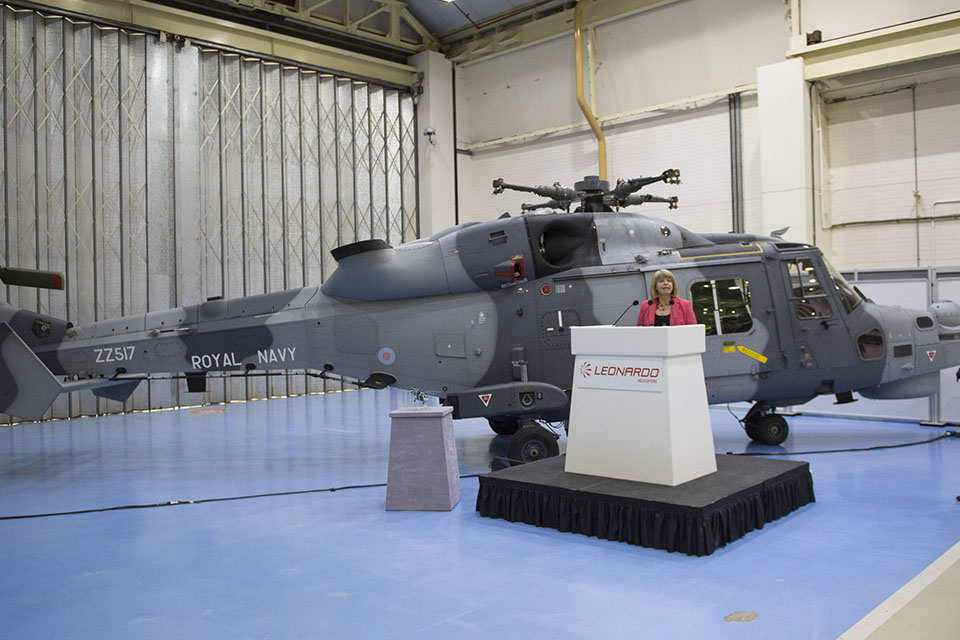 Minister for Defence Procurement visits Leonardo Helicopters