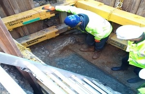 Uncovering the ancient culverts beneath Old Abingdon Road, December 2016