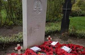 Pte Thompson’s headstone, Crown Copyright, All rights reserved
