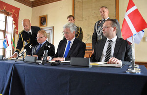 Sir Michael Fallon welcomes Sweden and Finland to the Joint Expeditionary Force at an official signing event in Stockholm. Crown Copyright.