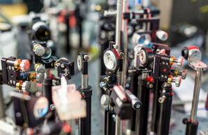 A study of lasers on a test bench