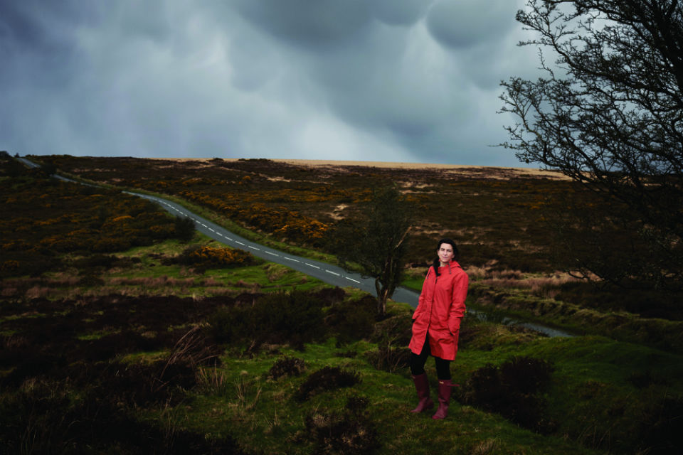 Donna_Lyndsey_by_Amelia_Troubridge