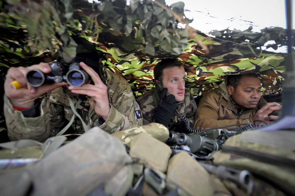 British and French soldiers manning an observation post