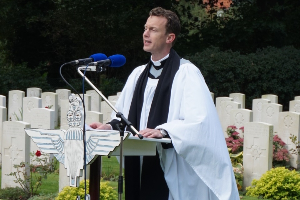 Reverend Dr Brutus Green delivers the service for LCpl Loney, Crown Copyright, All Rights Reserved