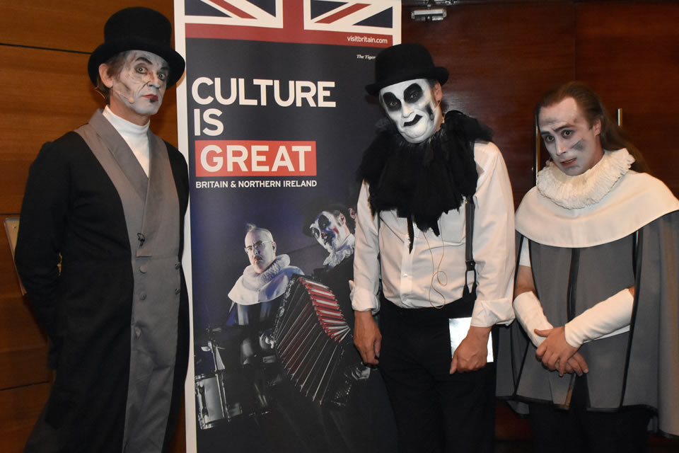 British band The Tiger Lillies amazed the Chilean audience GOV.UK