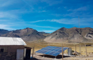 The UK-backed renewable energy project in Ocoruro (Arequipa) expanded electricity to one of Peru’s most remote regions.