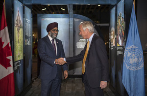 Defence Minister Lord Howe meeting Canadian Minister of National Defence Harjit Singh Sajjan at the 2017 UN Peacekeeping Defence Ministerial in Vancouver.