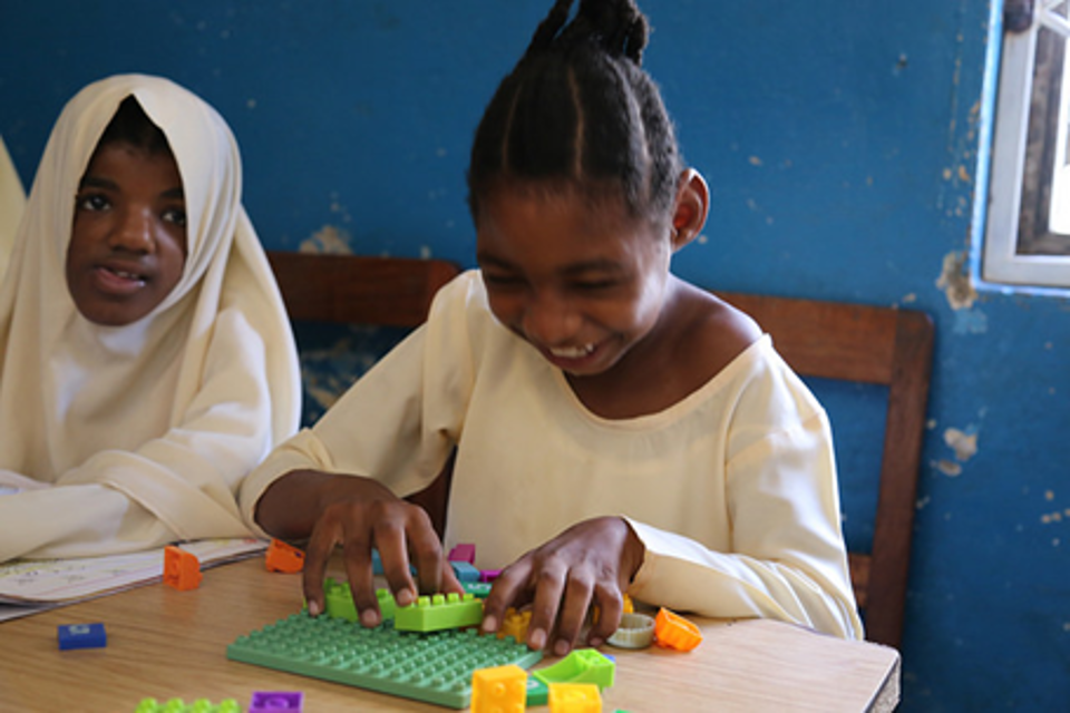 In this Tanzanian classroom, some students with disabilities receive more personalised attention Kisiwandu primary school, Tanzania. GPE/Chantal Rigaud