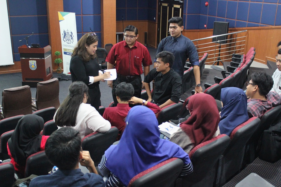 Participants taking part in one of the breakout sessions discussing and exploring issues, challenges and opportunities in addressing the gaps in the youth development ecosystem led by facilitators.