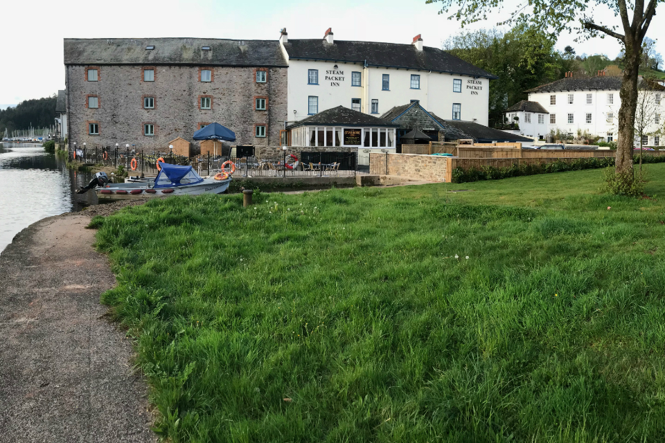 The Steam Packet Inn next to the River Dart in Totnes, where the Environment Agency has installed flood gates.