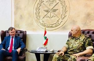 Ambassador Shorter with Army commander General Aoun