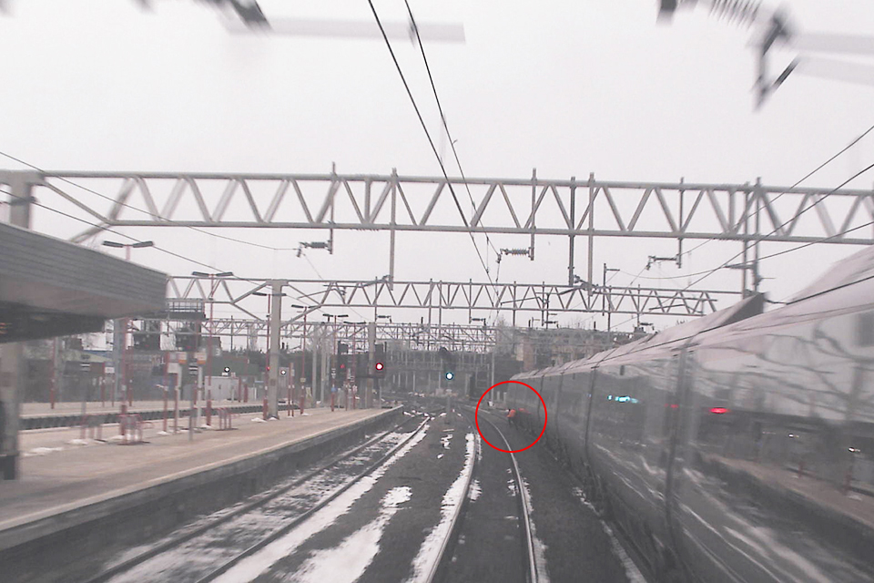 Forward facing CCTV image from the northbound (image courtesy of Virgin Trains). The driver of 1A34 is circled.