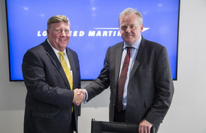 Defence Minister Guto Bebb and Rick Edwards, Executive Vice President for Lockheed Martin International sign new Prosperity Framework.
