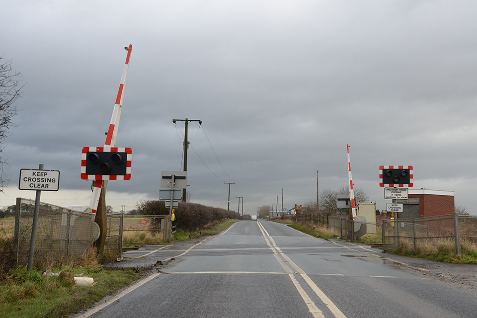 Report 08 18 Collision At Stainforth Road Level Crossing Gov Uk
