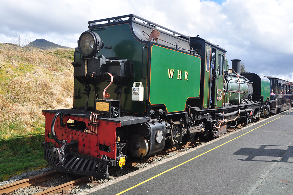 Locomotive 143 at Rhyd Ddu station travelling in same direction (right to left of photograph) as at the time of derailment