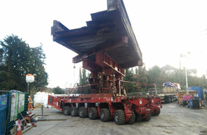Specialist transporter lorry for carrying bridges