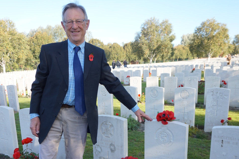 Nicolas Previté at the graveside of his great uncle, Lieutenant Butt, Crown Copyright, All rights reserved