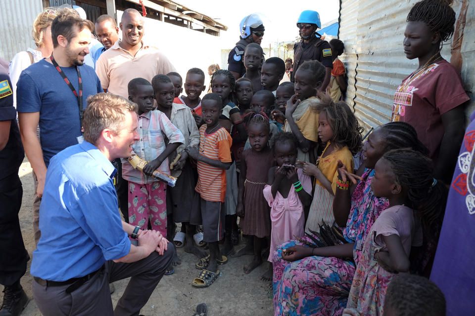 Gavin Williamson visiting a UN Protection of Civilian (PoC) camp in Malakal. Crown copyright. 