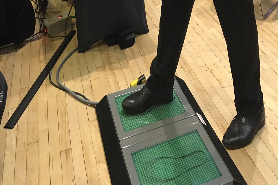 Scanna's foot scanner being demonstrated at recent showcase event