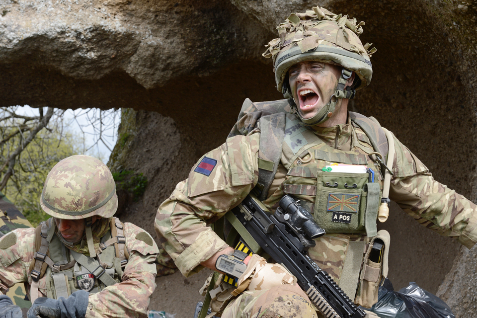 UK and Italian reconnaissance troops