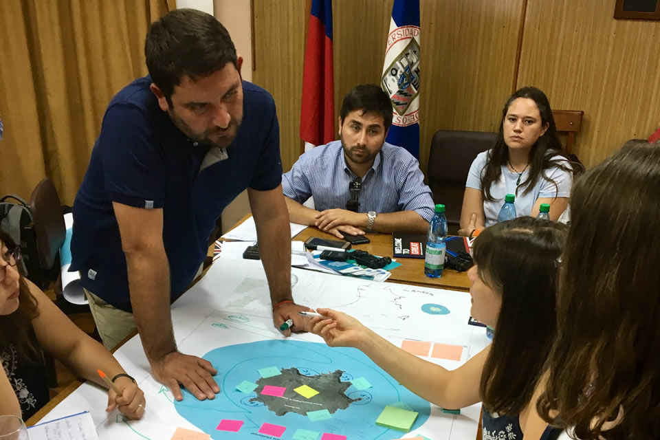 In Valparaíso, JNCC led a 3-day technical workshop on the challenges and opportunities associated with the effective management and monitoring of MPAs.