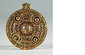 Unknown maker, Anglo-Saxon pendant (650-700) Norwich Castle Museum & Art Gallery