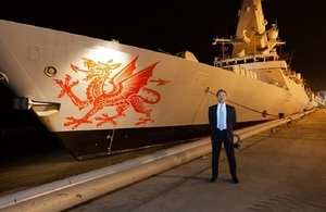 Royal Navy's type 45 HMS Dragon visists Karachi