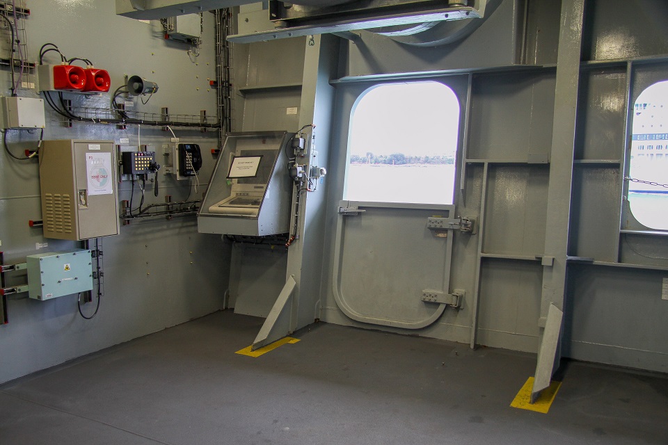 Ship gangway