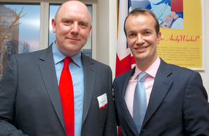 Santander's Darren Hart with Consul General Danny Lopez