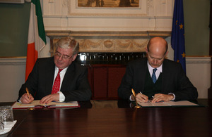 British Ambassador to Ireland Dominick Chilcott with Tánaiste Eamon Gilmore