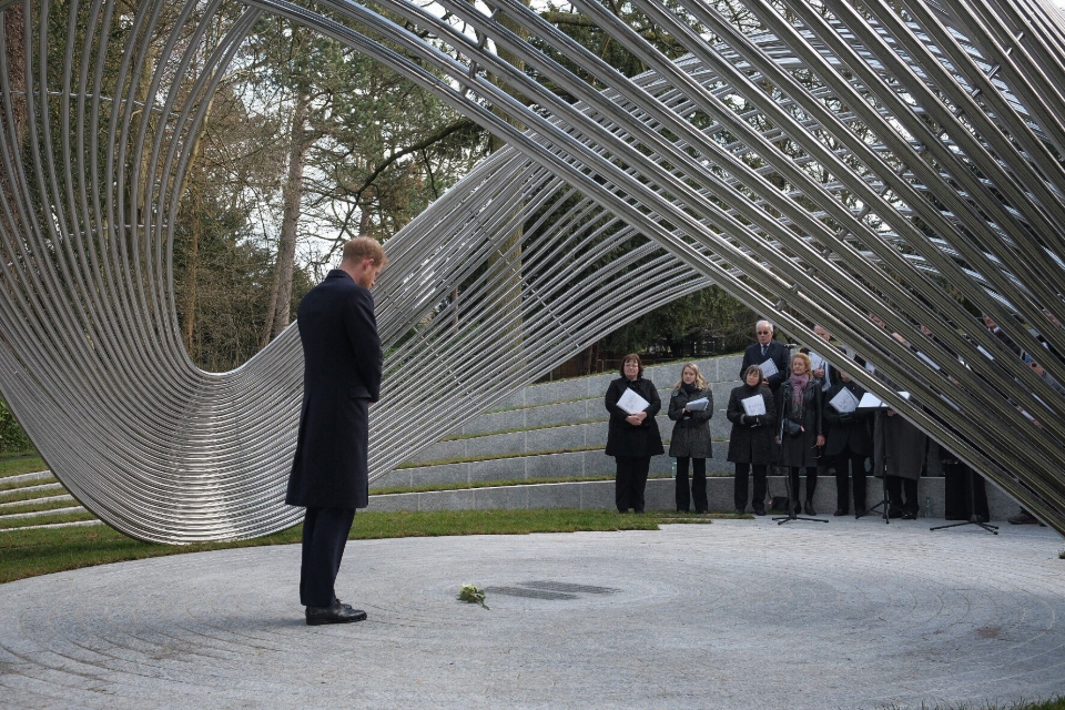Duke of Sussex unveils Sousse and Bardo Memorial - GOV.UK