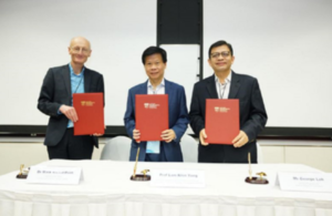 The first MOU signed between NBIC and SNBC. (From left) Dr Mark Richardson (CEO, NBIC), Prof. Lam Khin Yong (SNBC Chairman; Vice-President of Research, NTU), Mr George Loh (Director, Programmes, National Research Foundation)