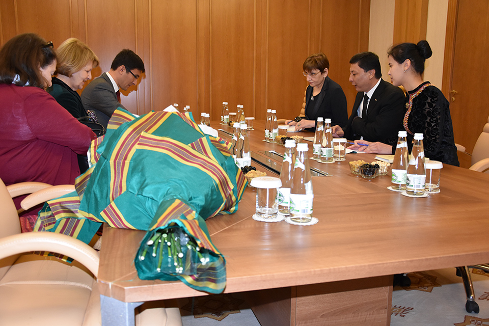 HM Ambassador, UK Trade Envoy Baroness Nicholson and Minister of Finance and Economy of Turkmenistan discussed trade cooperation