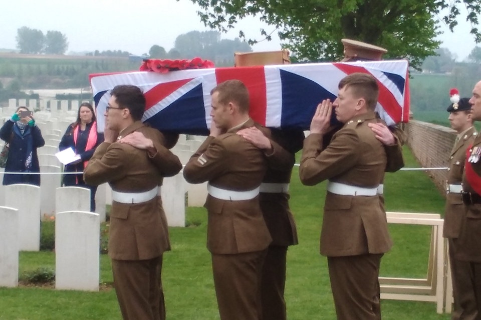 The bearer party carries the coffin of the unknown Northumberland Fusilier, Crown Copyright, All rights reserved