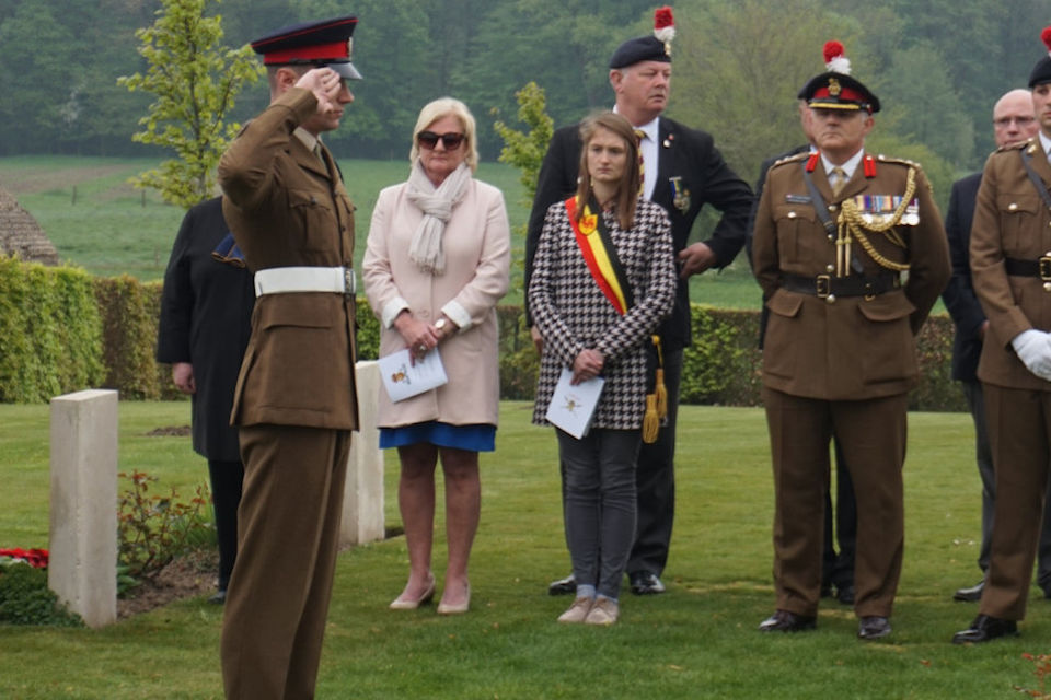 Pte Ricky Foskett (Fredericks great, great, great nephew) honours his relative, Crown Copyright, All rights reserved.