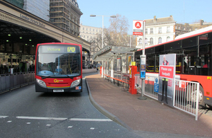 Photo of a bus leaving Victoria station.