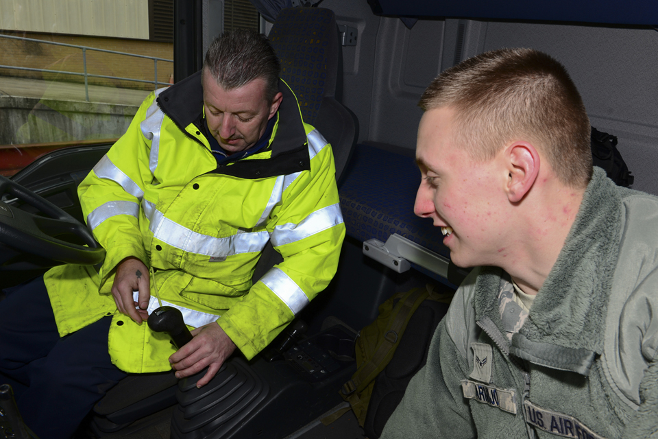 David Cummings (left) with Airman 1st Class Dante Armijo of the United States Air Force