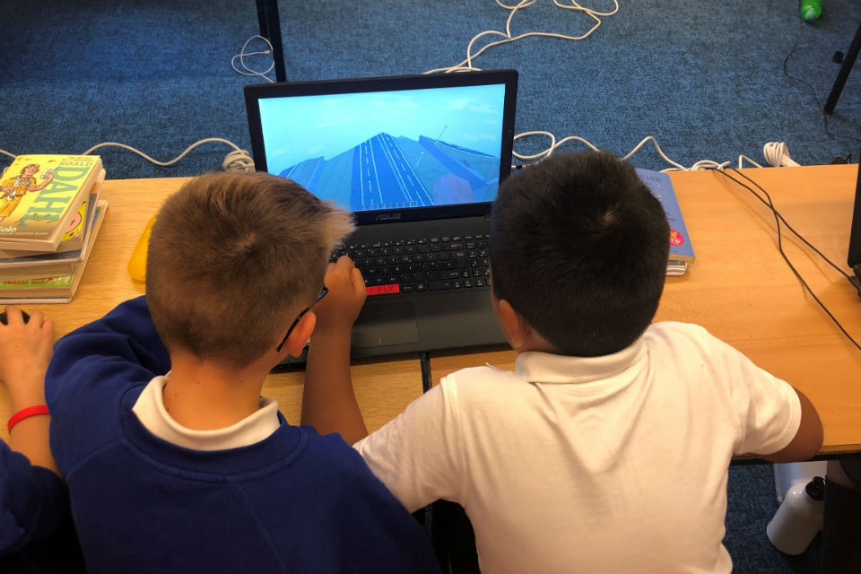 Pupils using A428 Minecraft simulation