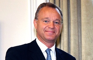 Minister Mark Simmonds(MP)