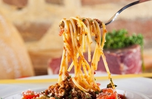 Spaghetti bolognese on a fork