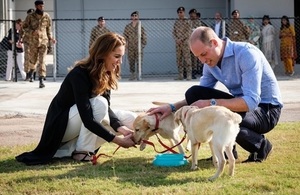 Duke and Duchess of Cambridge at Army Canine Centre in Islamabad