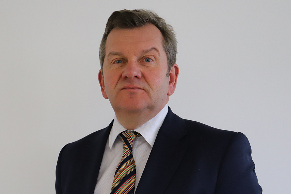 Headshot of Simon Dudley