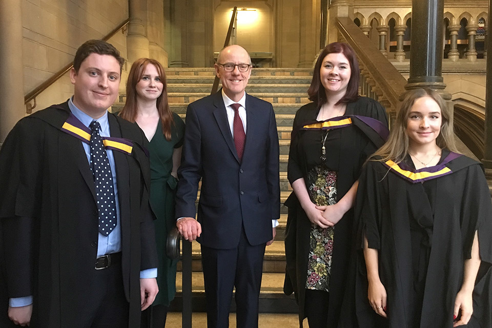 Minister meets top teaching graduates at University of Manchester