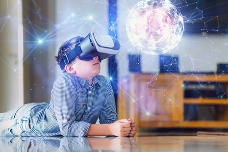 Picture of a child with virtual reality glasses