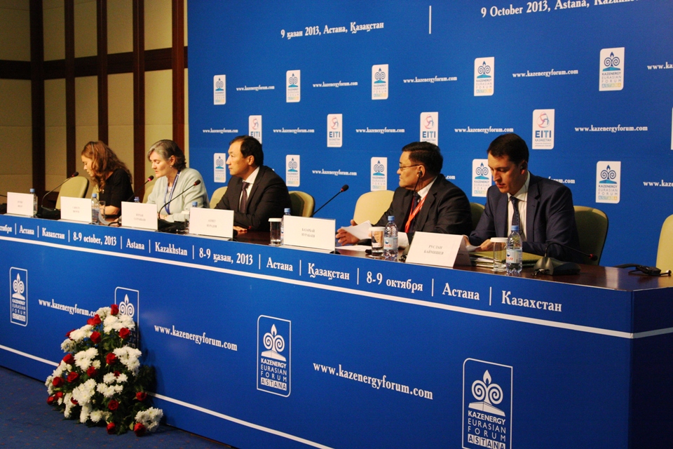 Посол Великобритании на V Национальной конференции по развитию инициативы прозрачности добывающих отраслей (ИПДО) в Казахстане.