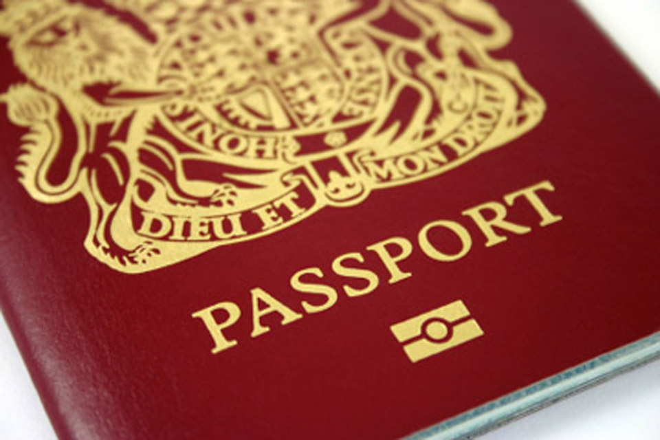Reduction in passport fees for UK citizens overseas