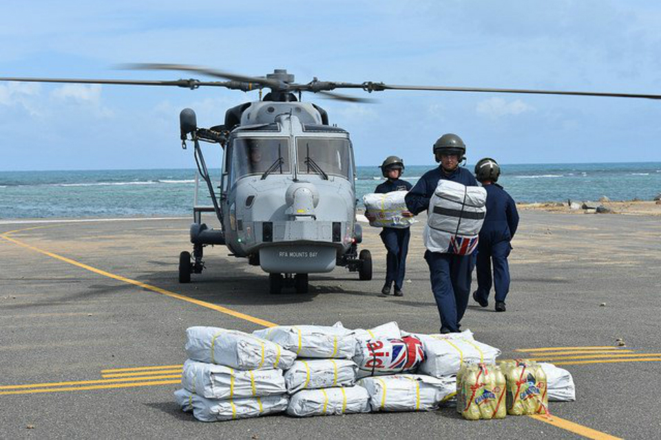 UK defence personnel delivering UK aid after Hurricane Irma