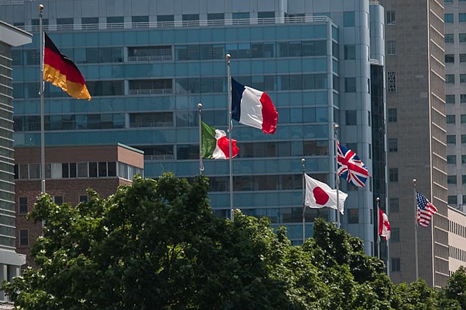 Flags of the G7 members