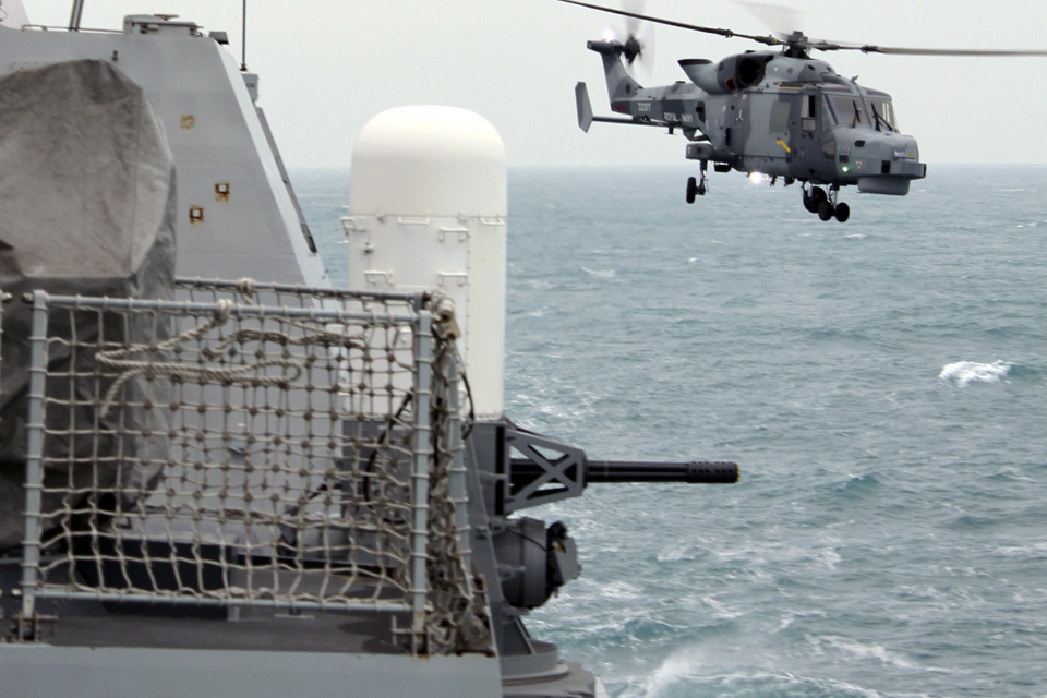 New Wildcat aircraft drops in on HMS Dragon